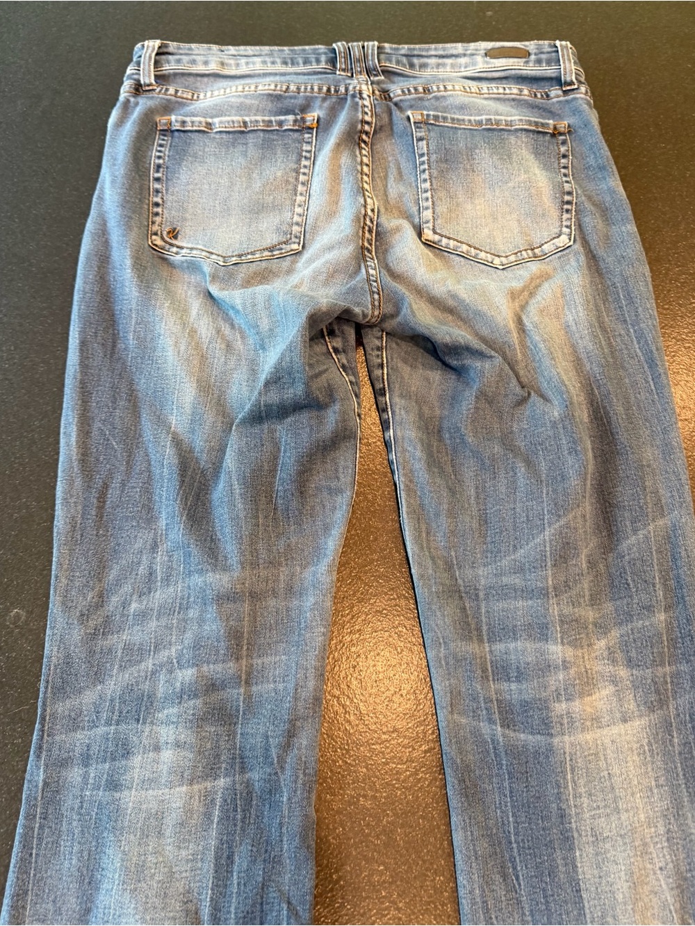 KUT from the Kloth Catherine Boyfriend Jeans Size 8 Medium Wash Straight Leg - Picture 10 of 12